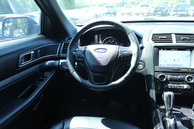 2018 Ford Explorer XLT FWD - 23066755 - 29