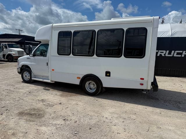 2018 Ford E-350 14 Passenger Shuttle Bus  - 23010130 - 2