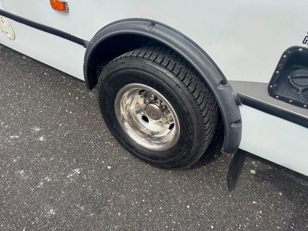 2018 Ford E-450 Wheelchair Shuttle Bus Adults Senior Medical Handicapped ADA Transportation - 22974925 - 44