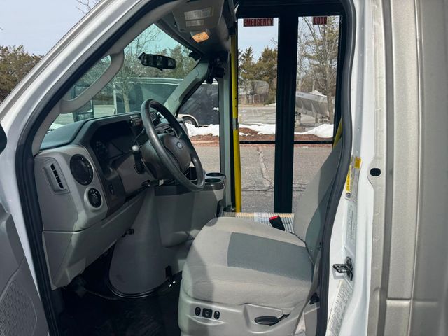 2018 Ford E-450 Wheelchair-Accessible Shuttle Bus Adults Seniors Church & Wheelchair Transportation - 22974925 - 19
