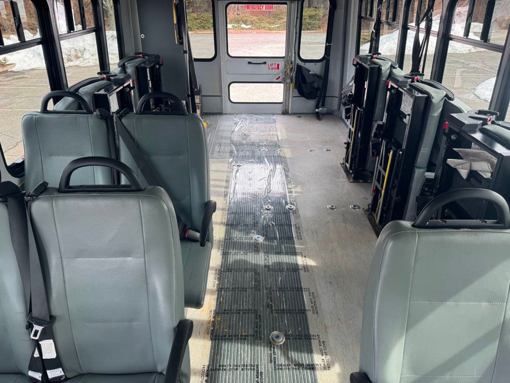 2018 Ford E-450 Wheelchair-Accessible Shuttle Bus Adults Seniors Church & Wheelchair Transportation - 22974925 - 25