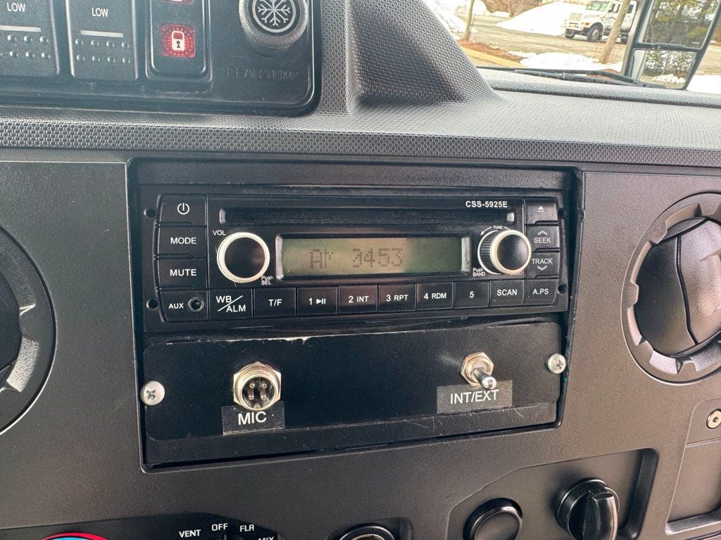 2018 Ford E-450 Wheelchair-Accessible Shuttle Bus Adults Seniors Church & Wheelchair Transportation - 22974925 - 31