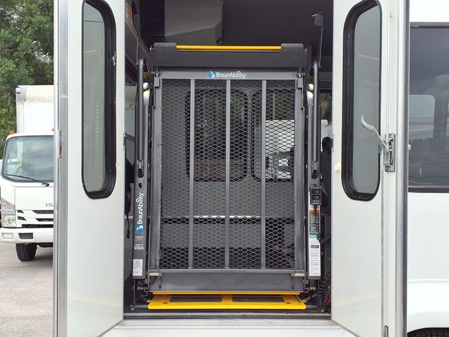2018 Ford E-Series Cutaway 13 Passenger Shuttle Bus w/Wheelchair - 23032308 - 10