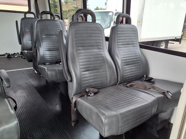 2018 Ford E-Series Cutaway 13 Passenger Shuttle Bus w/Wheelchair - 23032308 - 15