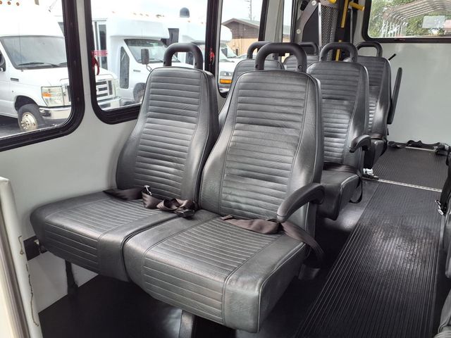 2018 Ford E-Series Cutaway 13 Passenger Shuttle Bus w/Wheelchair - 23032308 - 16
