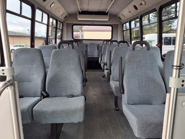 2018 Ford E-Series Cutaway 26 Passenger Shuttle Bus - 22941141 - 10