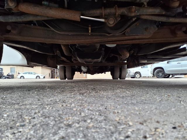 2018 Ford E-Series Cutaway 26 Passenger Shuttle Bus - 22941141 - 23