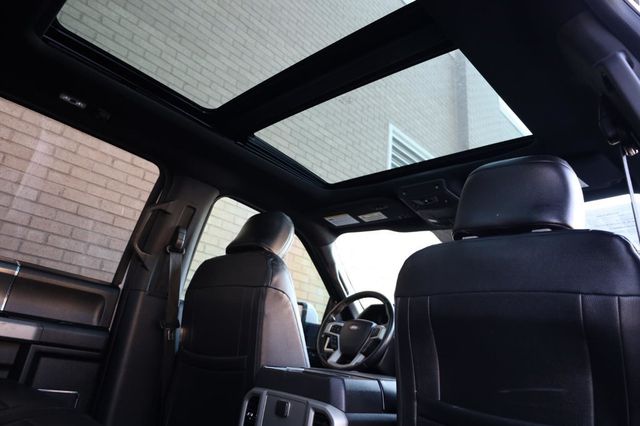 2018 Ford F150 LARIAT - 23028396 - 25