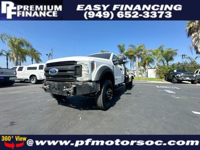 2018 Ford F550 Super Duty Super Cab & Chassis XL 4X4 DIESEL FLAT BED CLEAN - 22572529 - 0