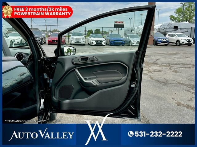 2018 Ford Fiesta SE Hatchback 4D - 22938993 - 14