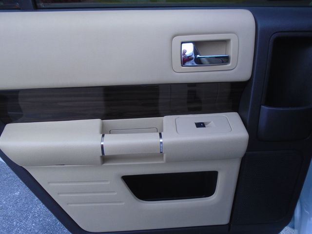 2018 Ford Flex SEL AWD - 22956185 - 32