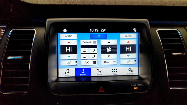 2018 Ford Flex SEL FWD - 22966074 - 17