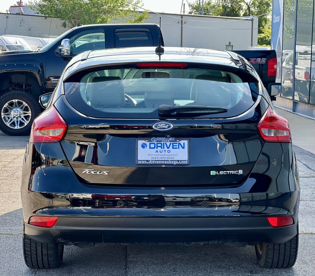 2018 Ford Focus Electric Hatch - 23068703 - 32