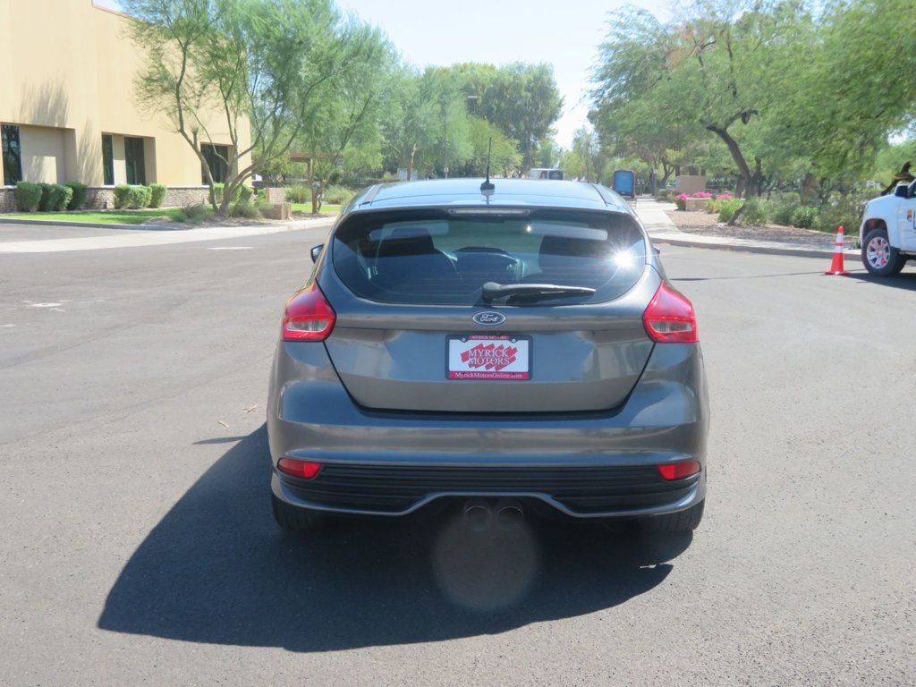 2018 Ford Focus FORD FOCUS ST MANUAL LOW MILES EXTRA  CLEAN 1OWNER  - 22598599 - 11