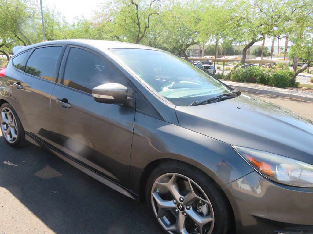 2018 Ford Focus FORD FOCUS ST MANUAL LOW MILES EXTRA  CLEAN 1OWNER  - 22598599 - 8