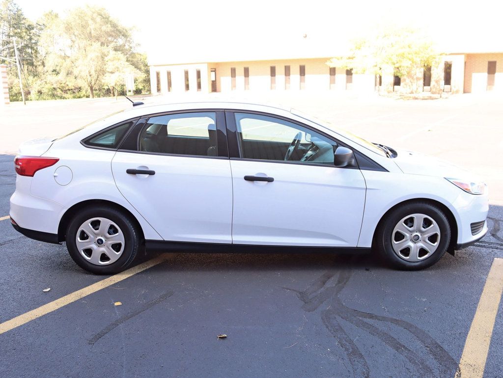 2018 Ford Focus S 4dr Sedan - 22623798 - 7