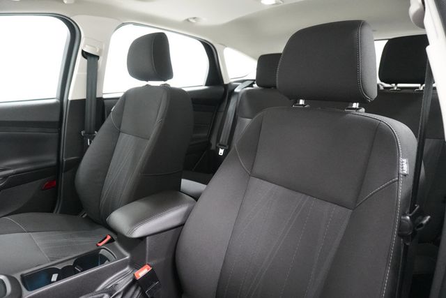 2018 Ford Focus SEL Hatch - 23006074 - 10