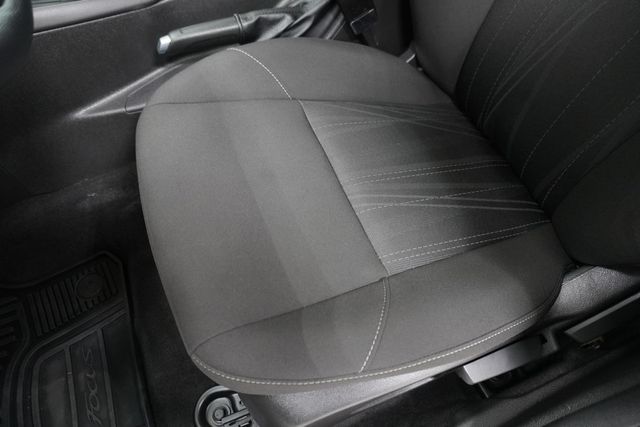 2018 Ford Focus SEL Hatch - 23006074 - 11