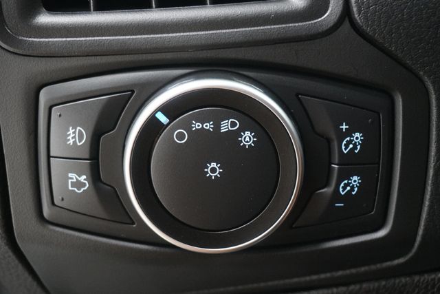 2018 Ford Focus SEL Hatch - 23006074 - 22