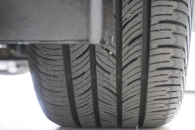 2018 Ford Focus SEL Hatch - 23006074 - 29