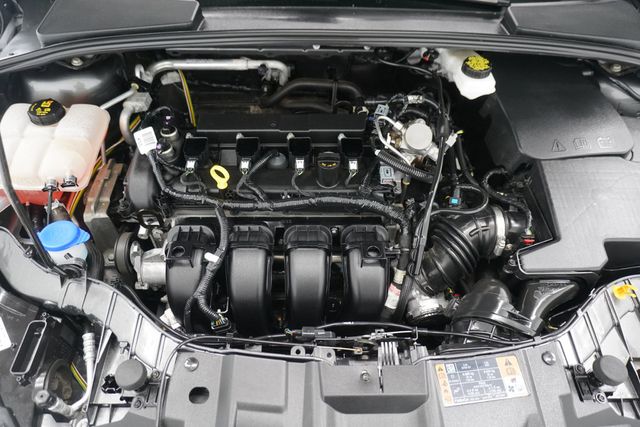 2018 Ford Focus SEL Hatch - 23006074 - 30