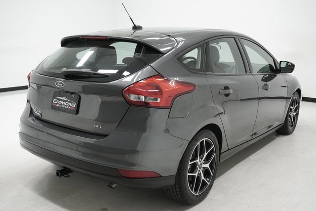 2018 Ford Focus SEL Hatch - 23006074 - 3