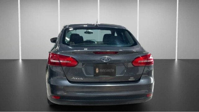 2018 Ford Focus SE Sedan - 22969575 - 6