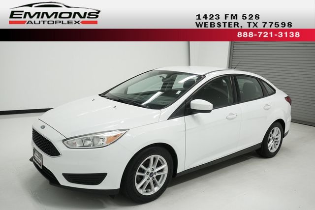 2018 Ford Focus SE Sedan - 22995862 - 0