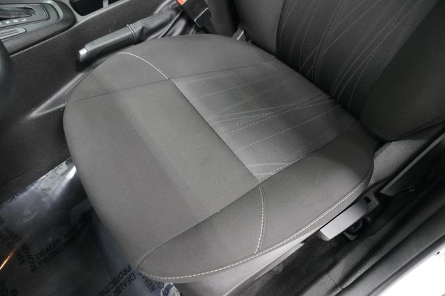 2018 Ford Focus SE Sedan - 22995862 - 9