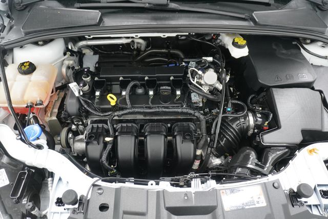 2018 Ford Focus SE Sedan - 22995862 - 23