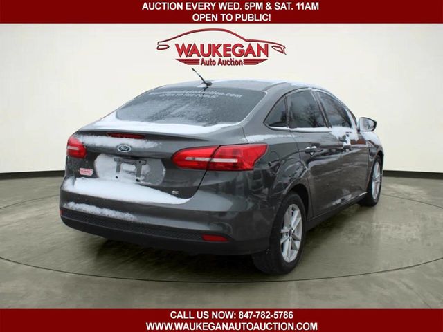 2018 Ford Focus SE Sedan - 22972944 - 3