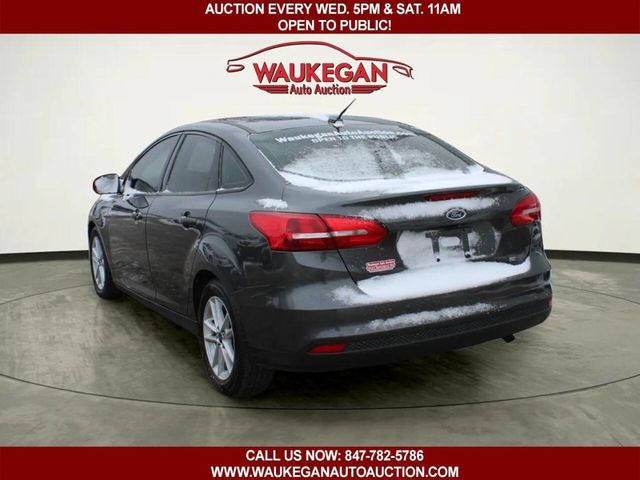 2018 Ford Focus SE Sedan - 22972944 - 5