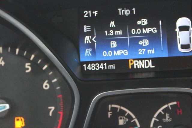 2018 Ford Focus SE Sedan - 22972944 - 8