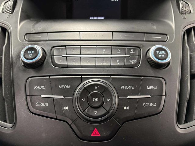 2018 Ford Focus SE Sedan - 22964799 - 23