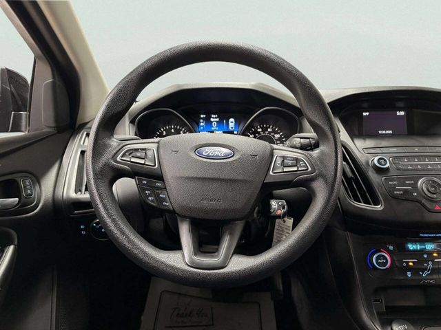 2018 Ford Focus SE Sedan - 22964799 - 28