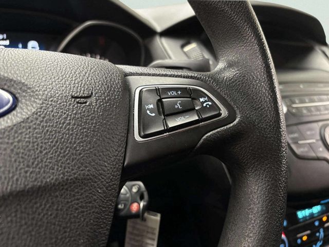 2018 Ford Focus SE Sedan - 22964799 - 30