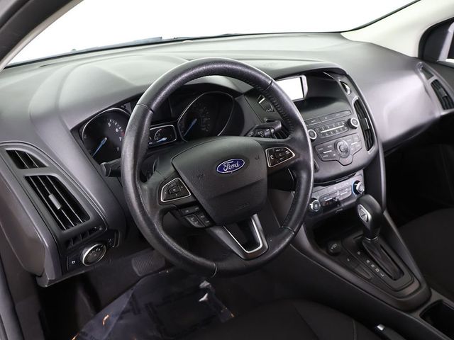 2018 Ford Focus SE Sedan - 23072505 - 23