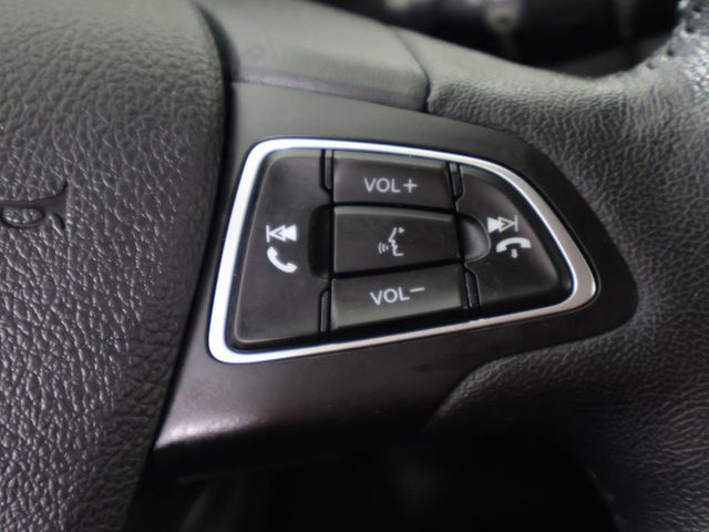2018 Ford Focus SE Sedan - 23072505 - 36