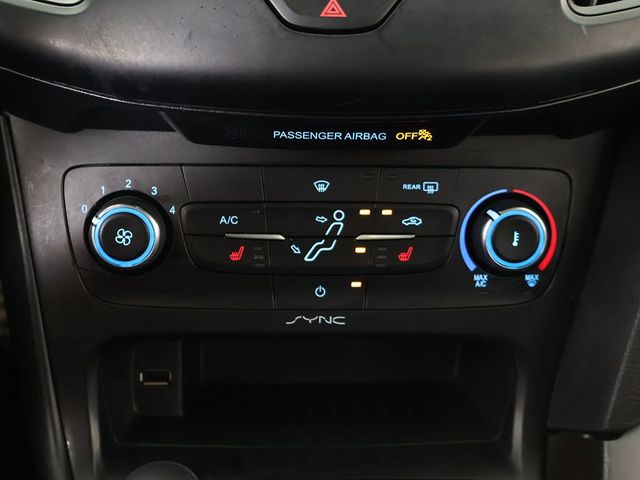 2018 Ford Focus SE Sedan - 23072505 - 41