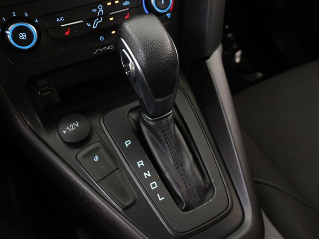 2018 Ford Focus SE Sedan - 23072505 - 43