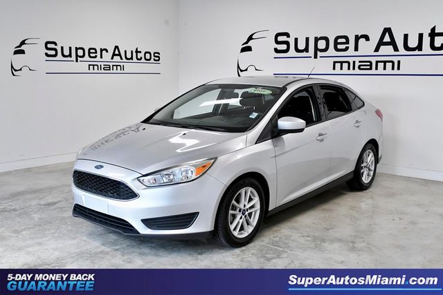 2018 Ford Focus SE Sedan - 22457476 - 0