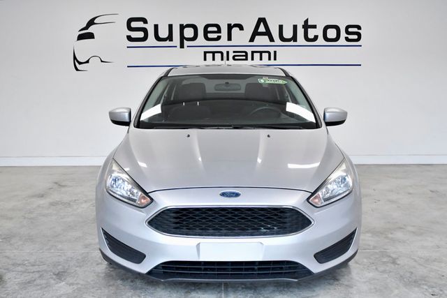 2018 Ford Focus SE Sedan - 22457476 - 1