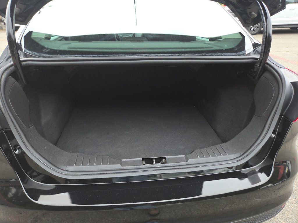 Ford Focus photo 11
