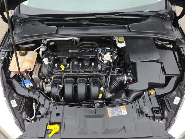 2018 Ford Focus S Sedan - 23067371 - 21