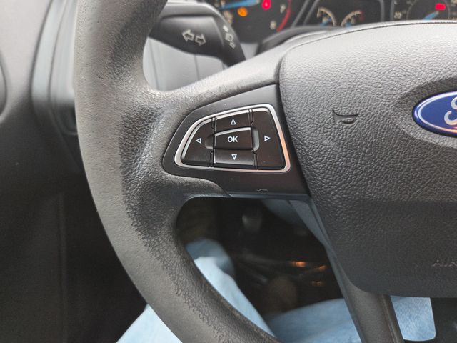 2018 Ford Focus S Sedan - 23067371 - 29