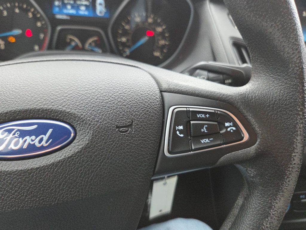 Ford Focus photo 31