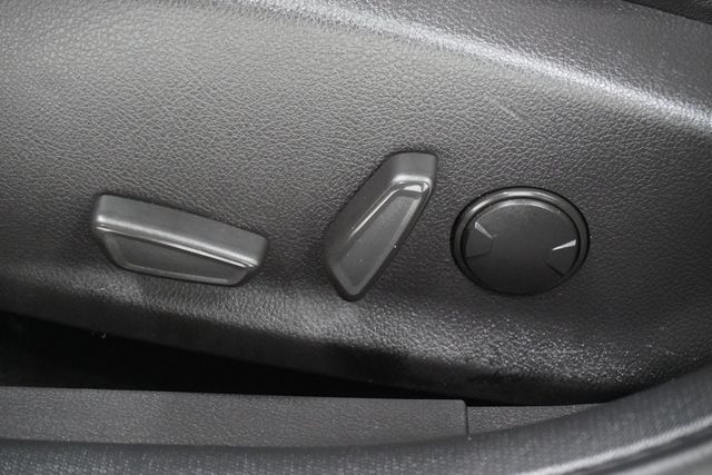 2018 Ford Focus ST Hatch - 22946115 - 15