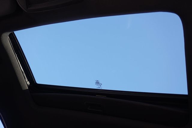 2018 Ford Focus ST Hatch - 22946115 - 20