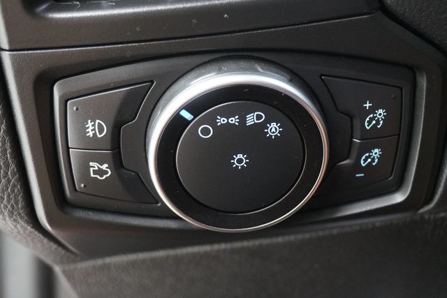 2018 Ford Focus ST Hatch - 22946115 - 25