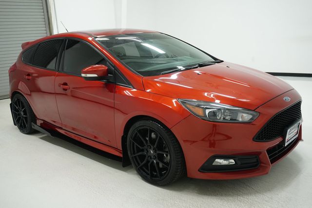 2018 Ford Focus ST Hatch - 22946115 - 2
